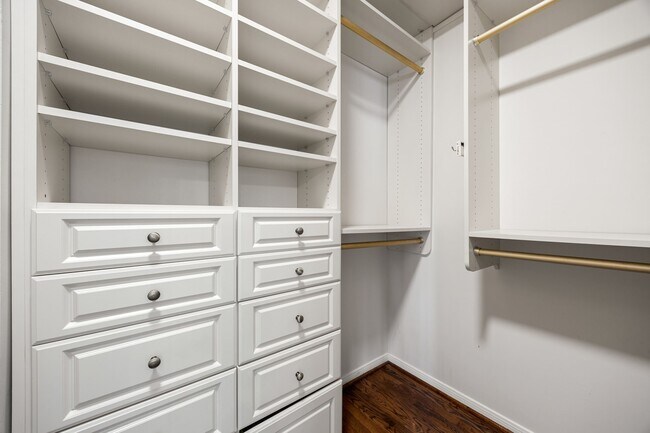 Building Photo - 111 N Wynden Estates Ct