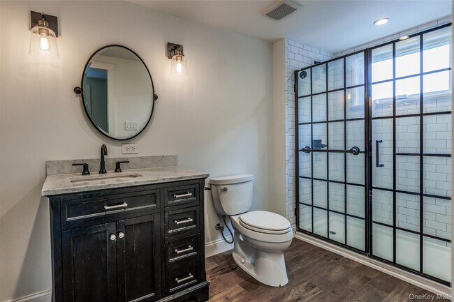 Building Photo - 60 Jackson Ave