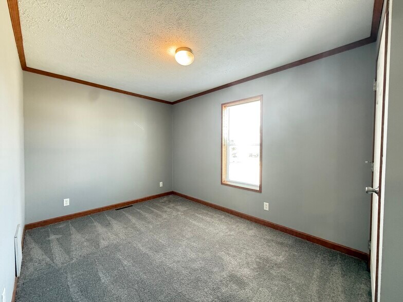 Building Photo - 2018 Mockingbird Pl NW