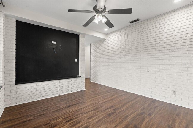 Building Photo - 16208 Armistead Ln