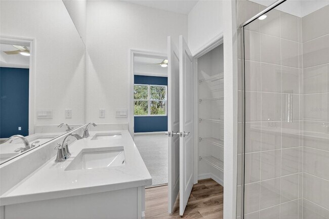 Building Photo - 4027 Westwood Flds Lp