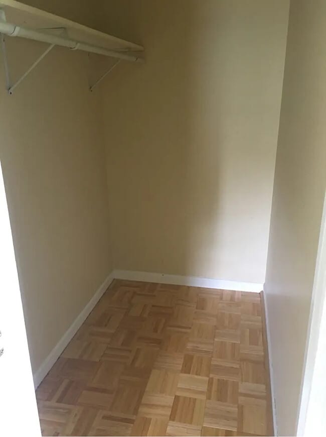 Building Photo - 2 Bedroom 2 Bathroom