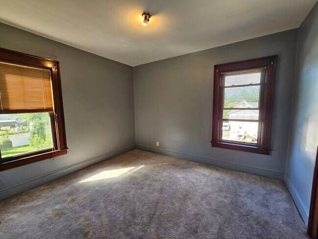 Building Photo - 30 Bemis St