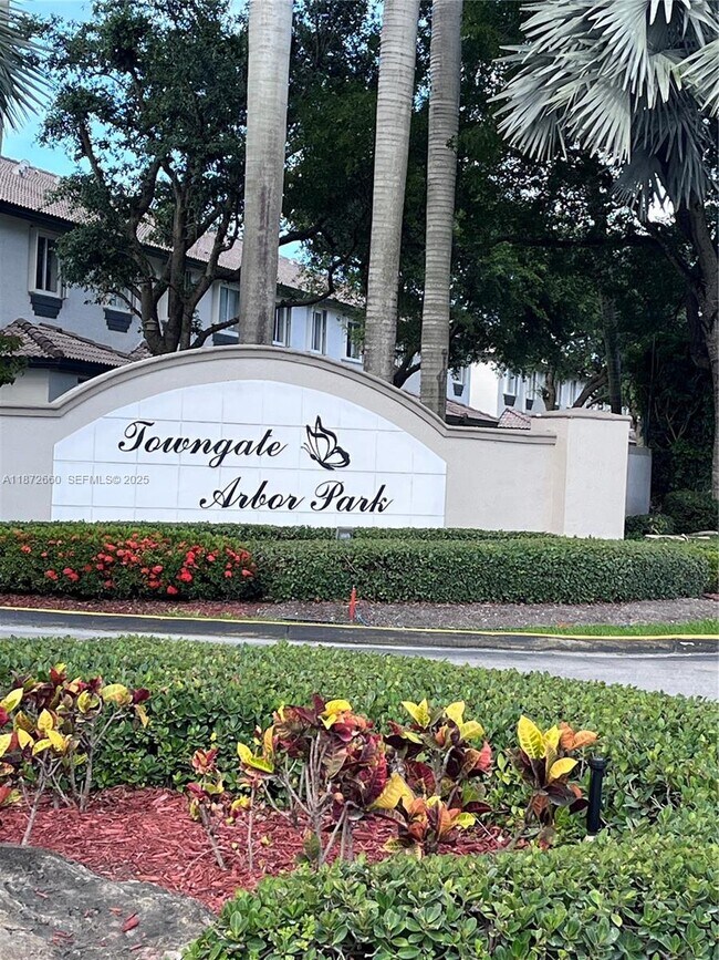 Building Photo - 2320 SE 23rd Rd