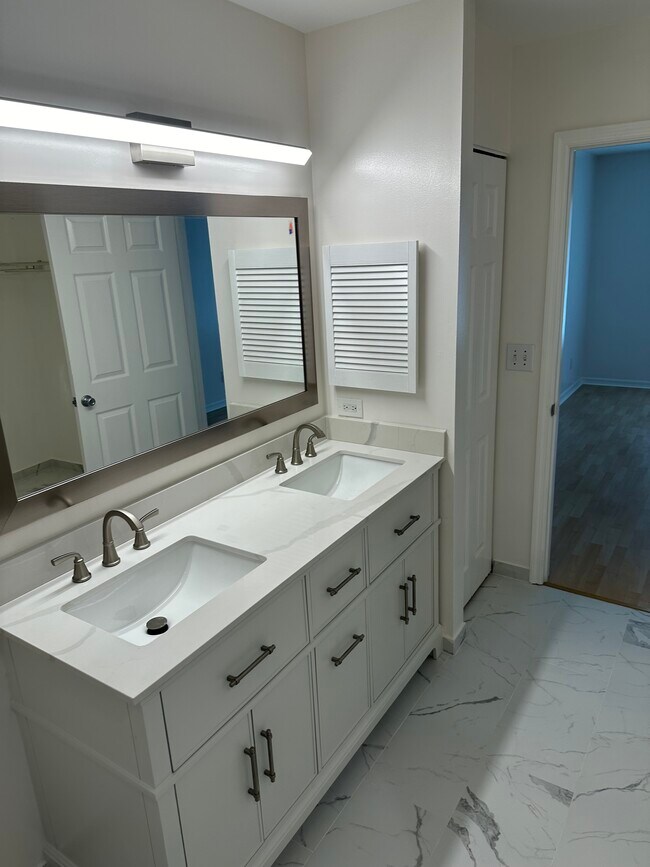 Building Photo - 156 Pebble Shores Dr