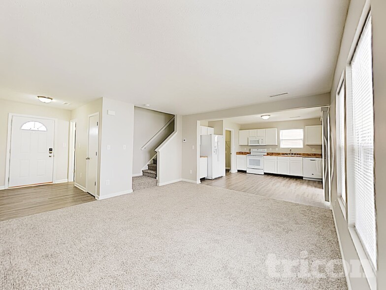 Building Photo - 3203 Brandenburg Dr