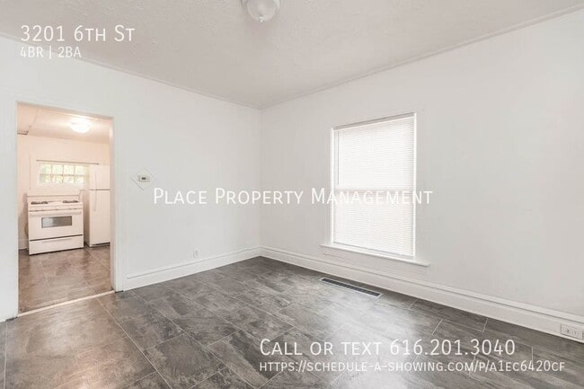 Building Photo - 3201 6th St