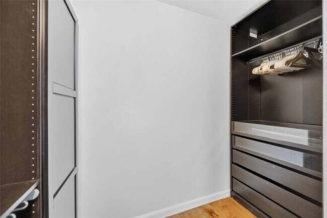 Building Photo - 14123 Autumn Ridge Trail Dr