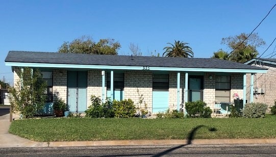 Building Photo - 925 S Church St