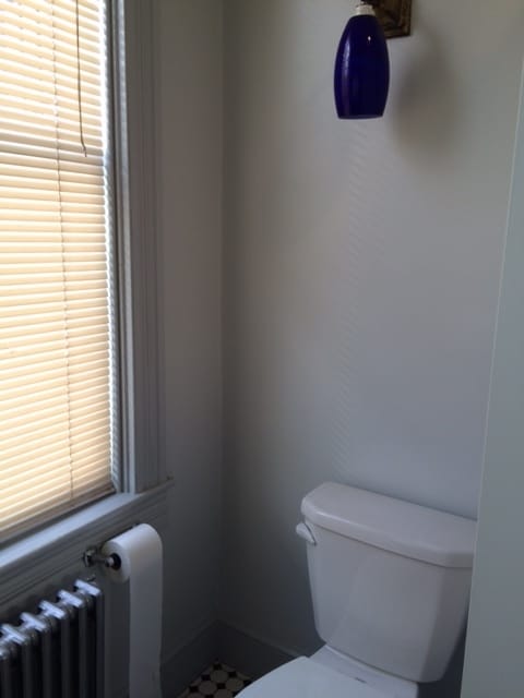 Building Photo - 346 College Ave