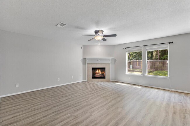 Building Photo - 2721 Sandberry Dr