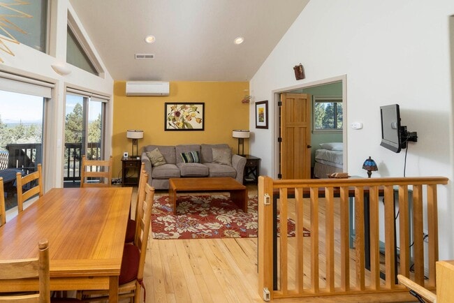 Building Photo - Beautiful Home in the Country with Views, ...