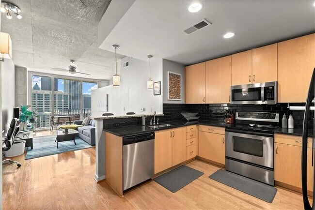 Building Photo - 860 Peachtree St NE