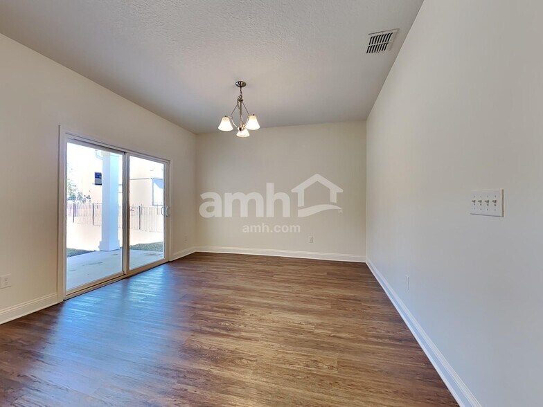 Building Photo - 917 Sunny Stroll Dr