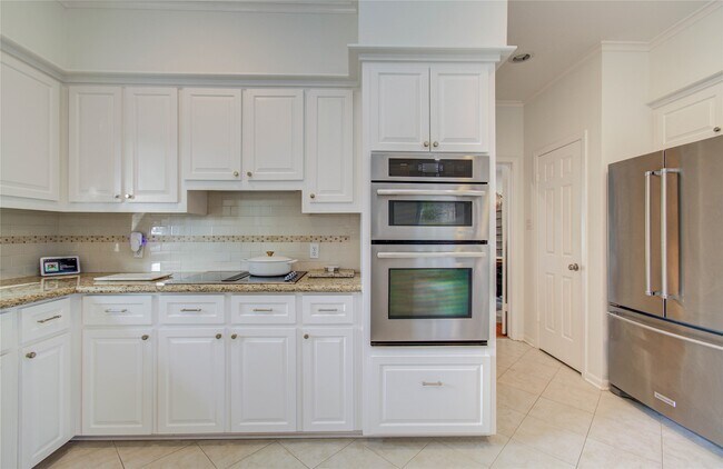 Building Photo - 15835 N Barkers Landing Rd