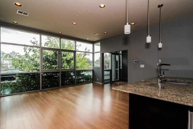 Building Photo - 1406 Columbus-ID266.9