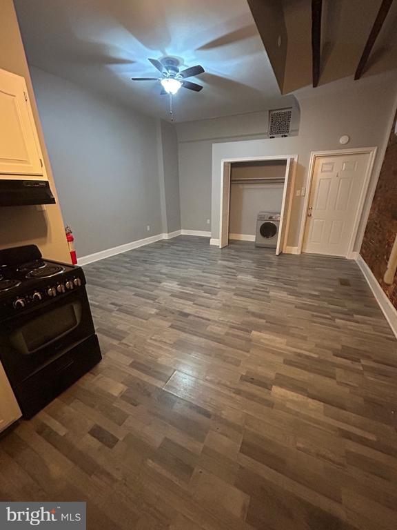 Building Photo - 13 N 4th Ave