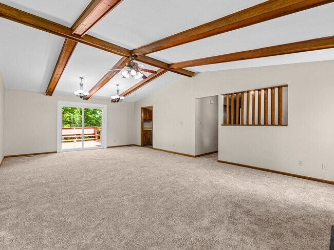 Building Photo - Home in Cul-De-Sac