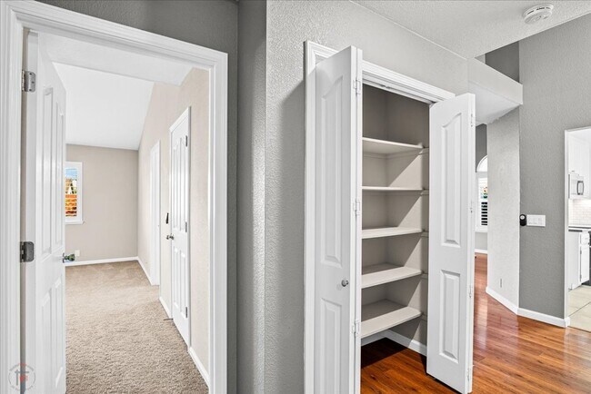 Building Photo - Lovely 3 Bedroom/2 Bath Home Located in Lodi Ca