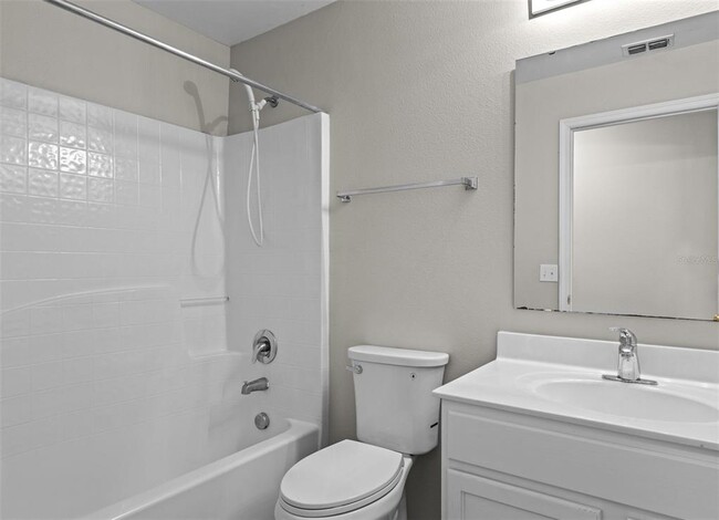 Building Photo - 16316 Meredrew Ln