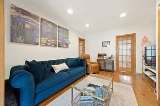 Building Photo - 228 Willow Ave