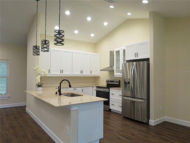 Building Photo - 36426 Tanner Ln