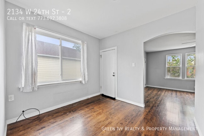 Building Photo - 2134 W 24th St