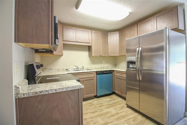 Building Photo - 4504 Holder Ct