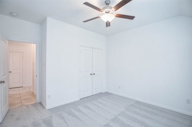 Building Photo - 8726 Fairbrook Dr