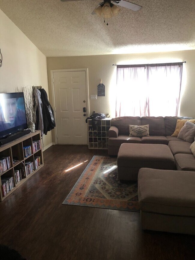 Building Photo - 3507 Ironton Ave