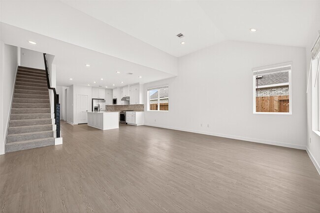 Building Photo - 31838 Blossom Ln