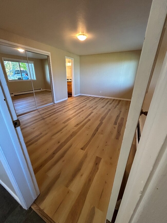 Building Photo - 908 Whitaker Dr