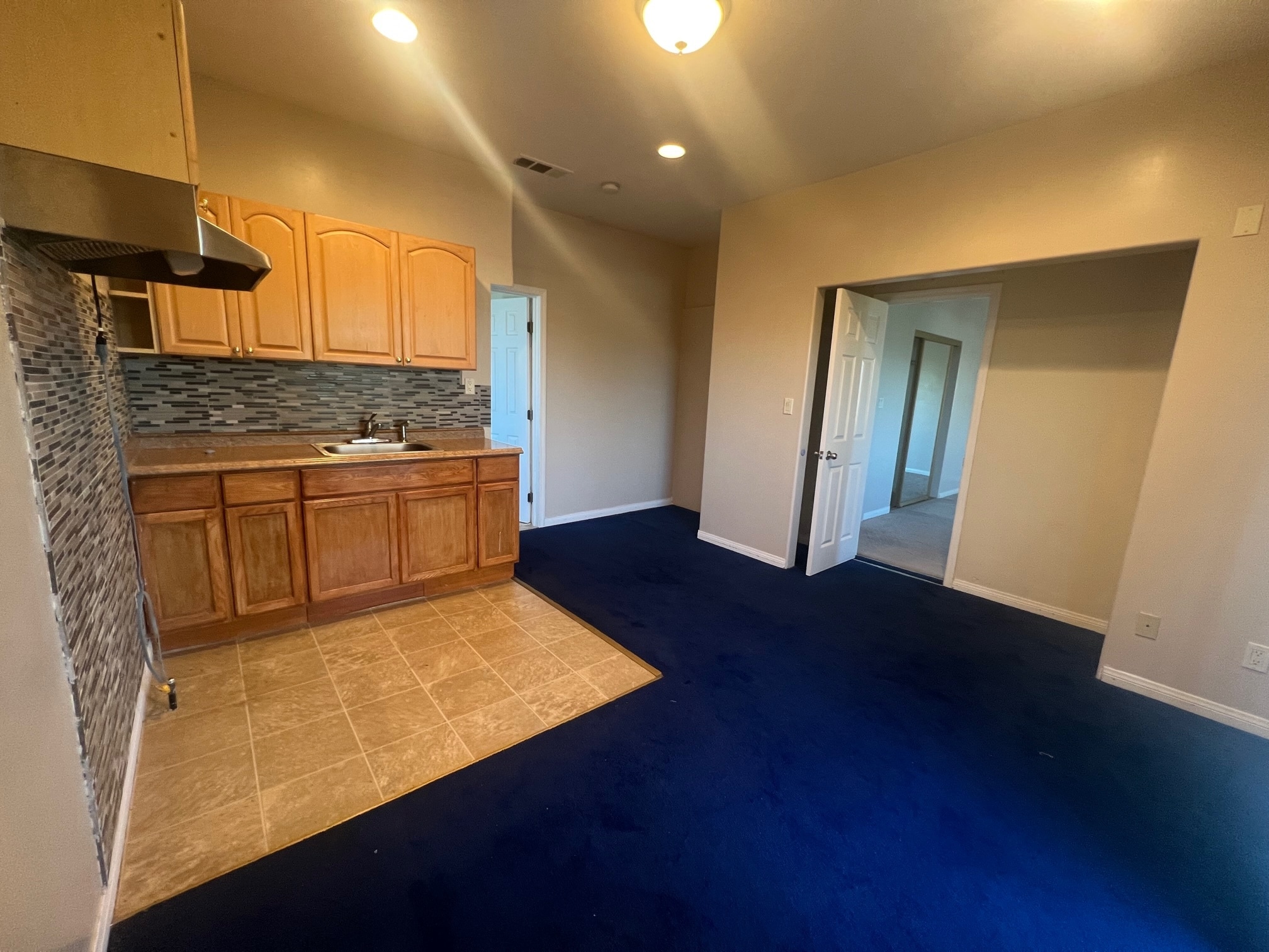Building Photo - 13606 Shoup Ave