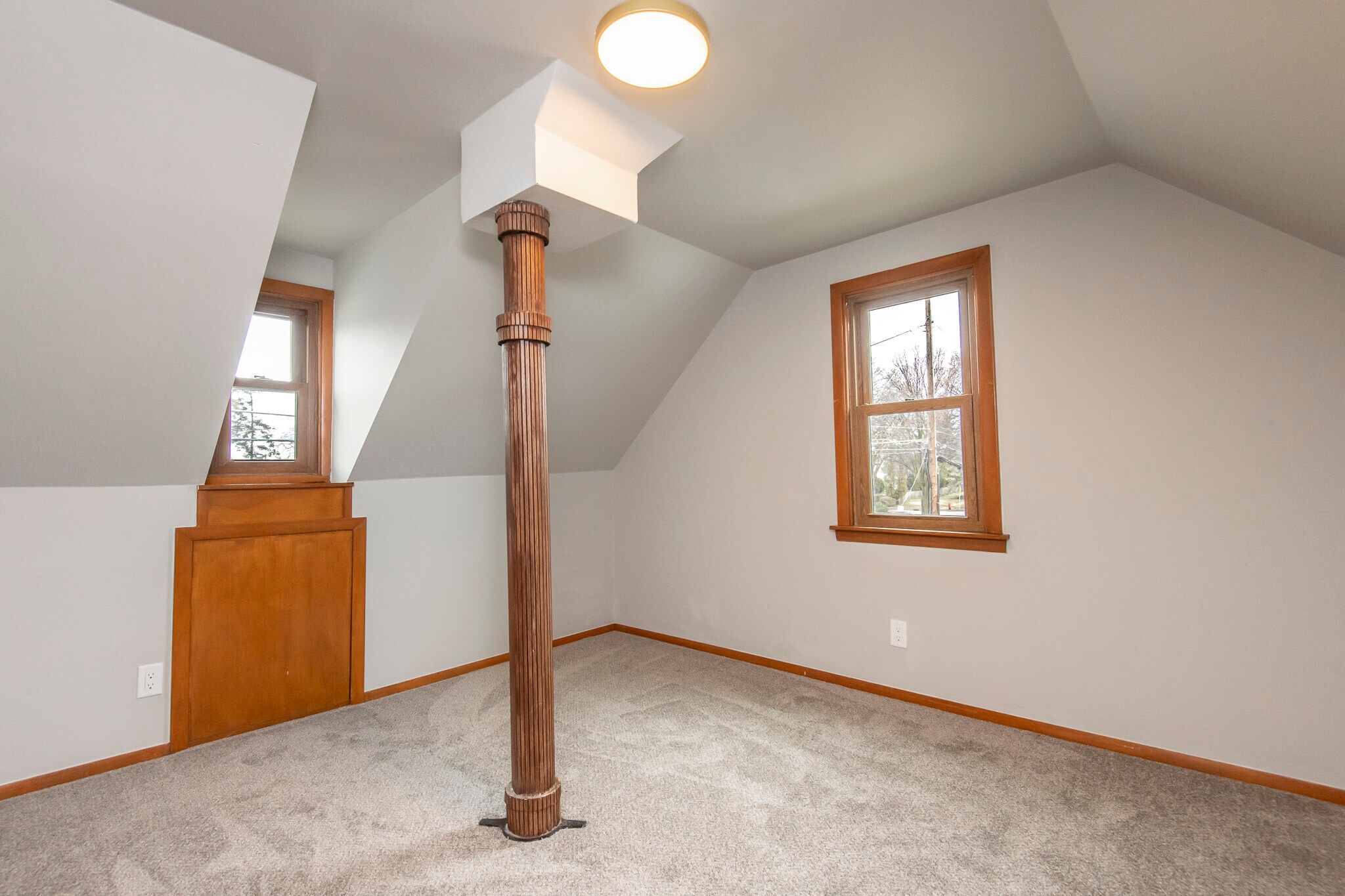 Building Photo - 3500 S Clement Ave