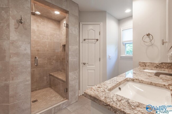 Building Photo - 103 Brownstone Dr