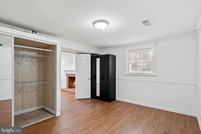 Building Photo - 7515 Pleasant Way