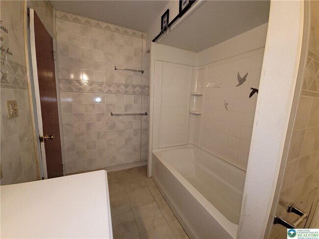 Building Photo - 42 Broadway