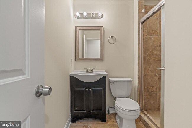 Building Photo - 1724 Master St