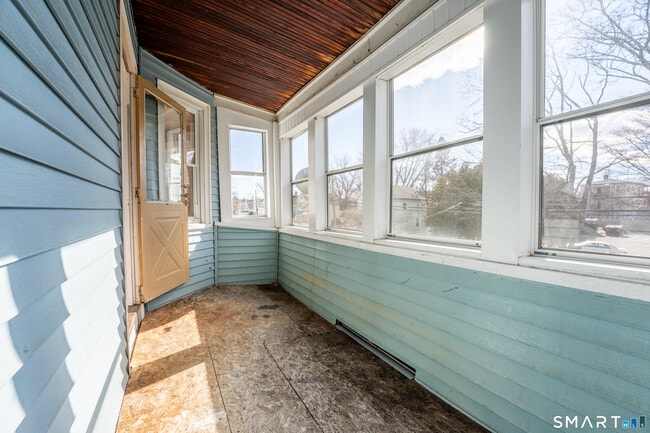 Building Photo - 62-64-64 James St