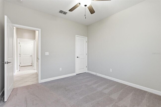 Building Photo - 11014 Little Blue Heron Dr