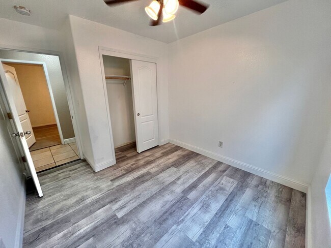 Building Photo - Charming 4 Bedroom, 2 Bath Home in a Quiet...