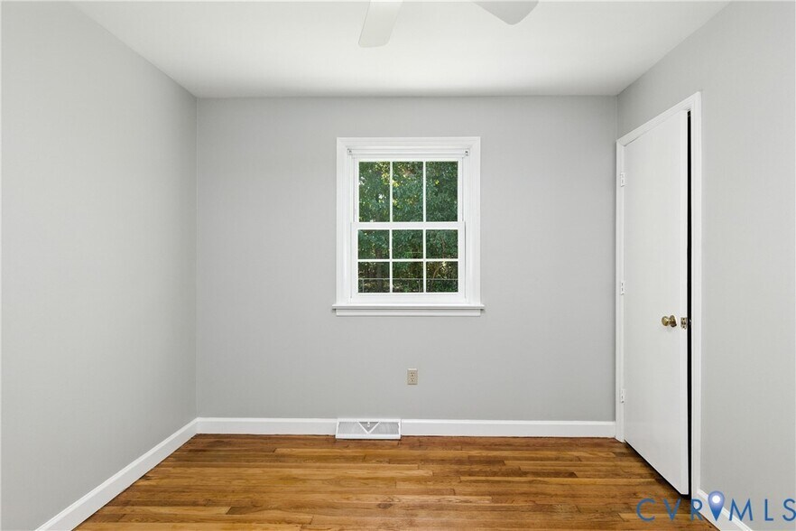Building Photo - 2111 Clary Rd
