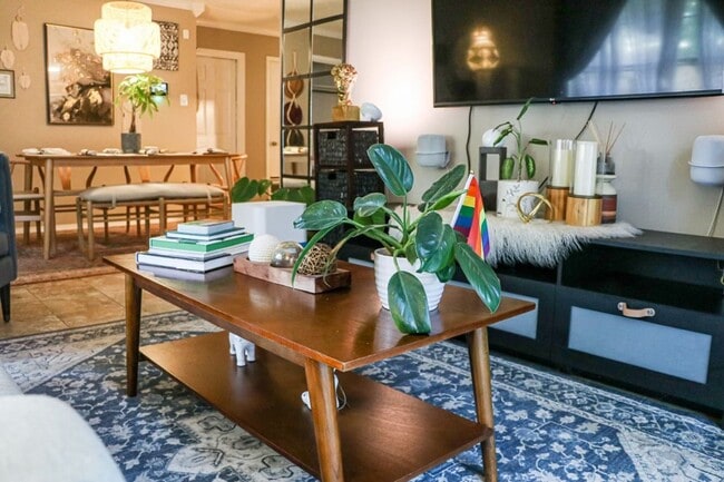 Building Photo - Coming soon....Super Cute Stylish Home w/ Modern Upgrades