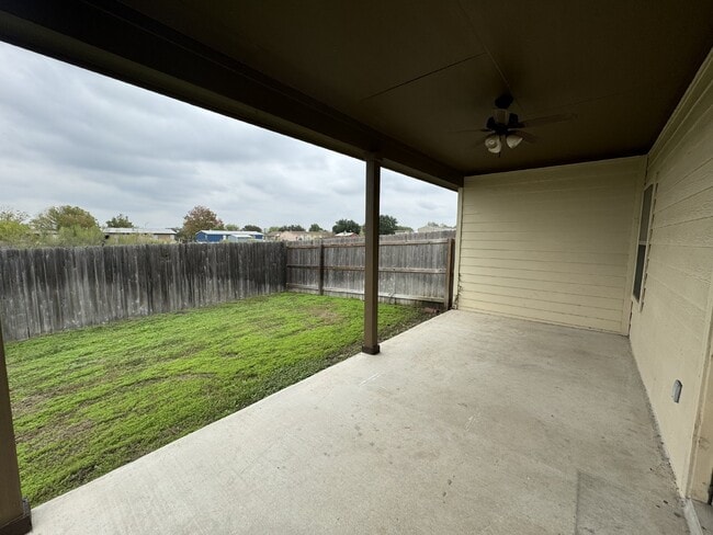 Building Photo - Spacious 3 Bed, 2 Bath Duplex for Lease in...