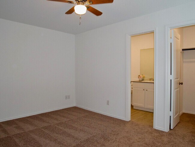 Building Photo - 7627 Chancery Gate