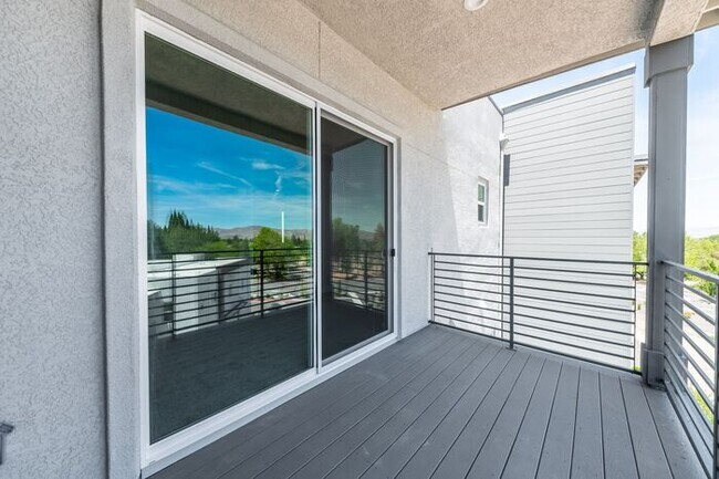 Building Photo - 50% Off Your First Full Month of Rent for ...