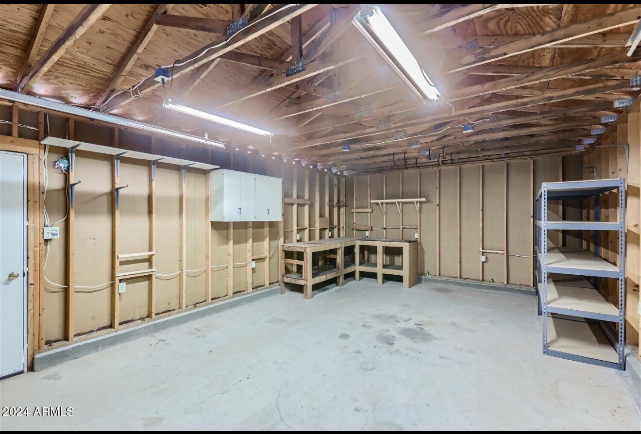 Building Photo - 3336 W Surrey Ave