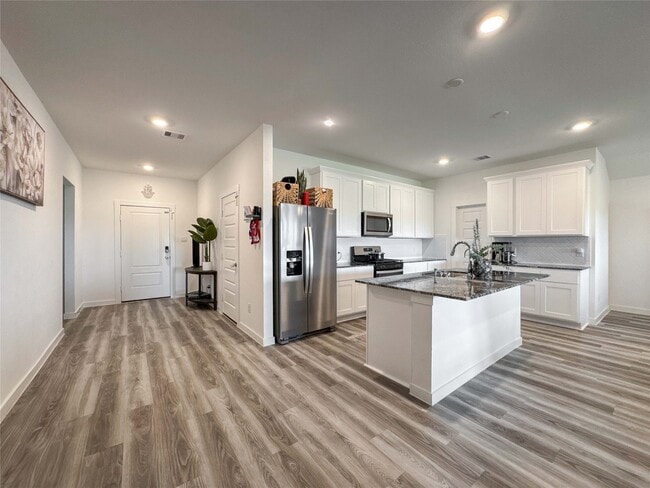 Building Photo - 8706 Marlow Dr