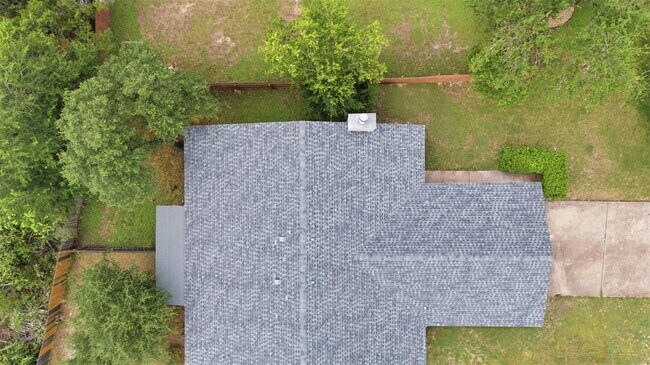 Building Photo - 11611 Rustic Rock Dr