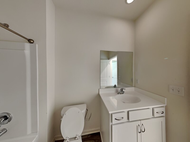 Building Photo - 39 Empire Ln